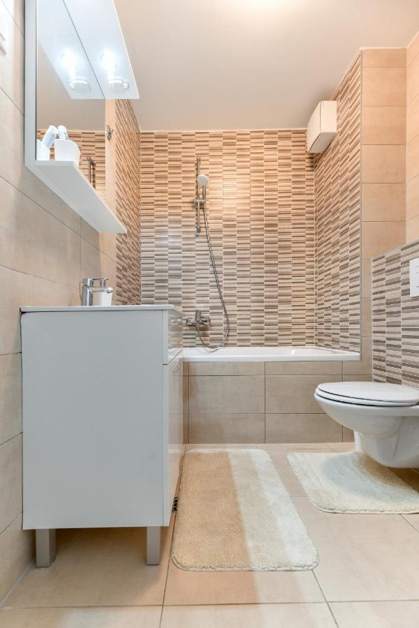 Modern Apartment For 2025' Vacation In Zadar Exterior photo